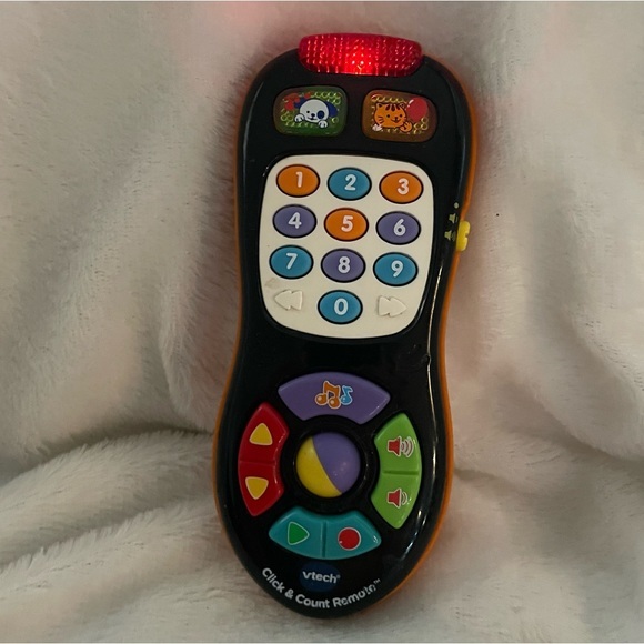 Vtech Click and Count Remote Baby Kids TV Remote Toy Play Sing Learn Count* - Picture 4 of 8